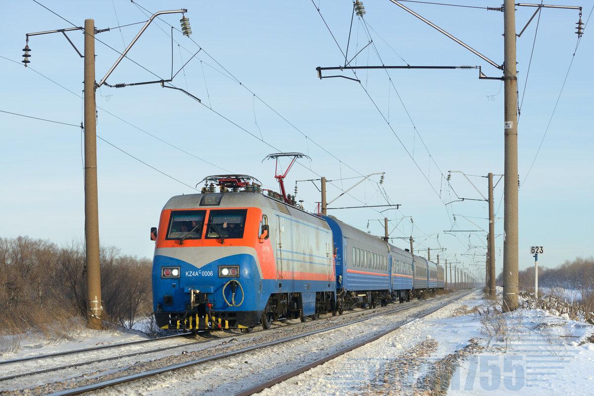 Казахстан был одной из республик СССР, с мощными сырьевой промышленностью и сельским хозяйством. Естественно, после распада СССР помимо этих отраслей Казахстану досталась и железнодорожная сеть.-16