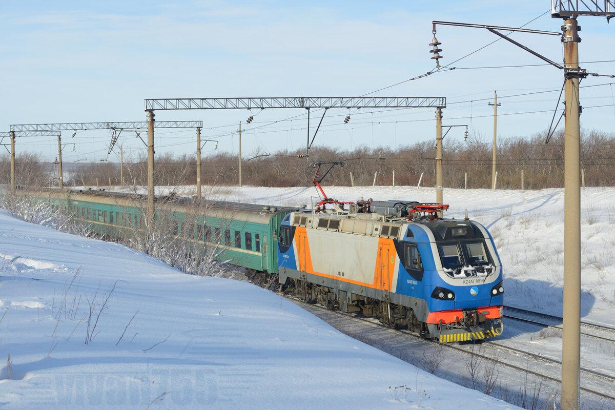 Казахстан был одной из республик СССР, с мощными сырьевой промышленностью и сельским хозяйством. Естественно, после распада СССР помимо этих отраслей Казахстану досталась и железнодорожная сеть.-19