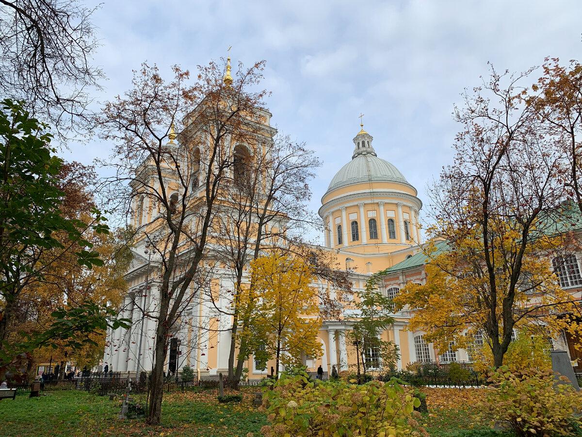 Александро-Невская лавра, Санкт Петербург. Фото автора. Листайте галерею, чтобы увидеть больше